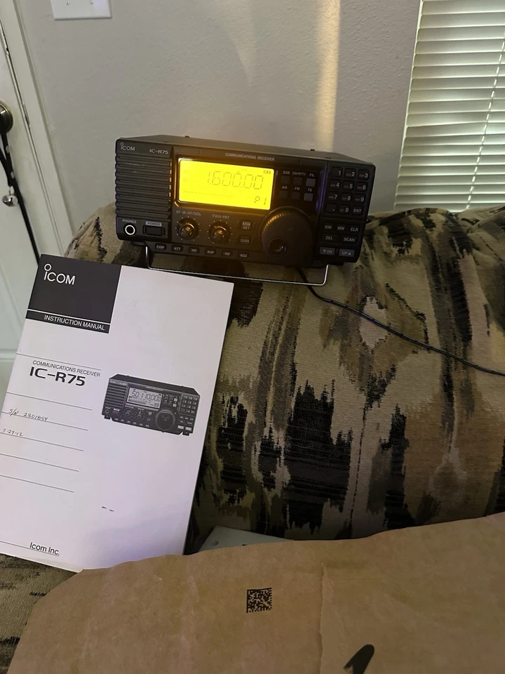 ICOM IC-R75 Communications Receiver Tested DSP Installed Serial Number Shown - Image 3 of 4