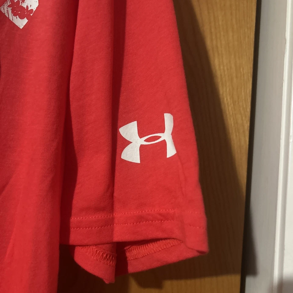 Under Armour FOCUS Hombre Project Rock Mahalo Manga Corta Hombre’s Mediano NUEVO Foto 3 de 4