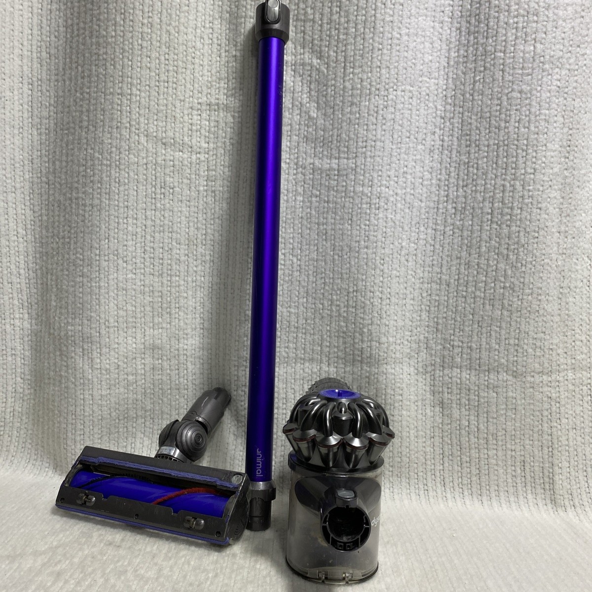 Dyson V6 Animal Cordless Vacuum Purple / Silver | eBay