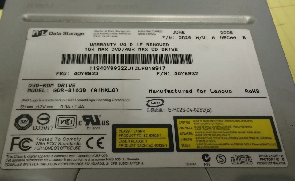 IBM 40Y8932 / 40Y8933 16X48X Internal DVD-ROM CD-ROM Combo IDE Drive Black - Image 2 of 2