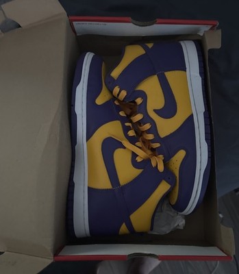 NIKE DUNK HI HIGH RETRO ''LAKERS'' Size 10 Women s 11.5 COURT PURPLE-YELLOW Worn