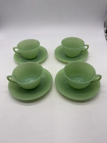 VINTAGE FIRE KING JADEITE JANE RAY CUP & SAUCER SET OF 4