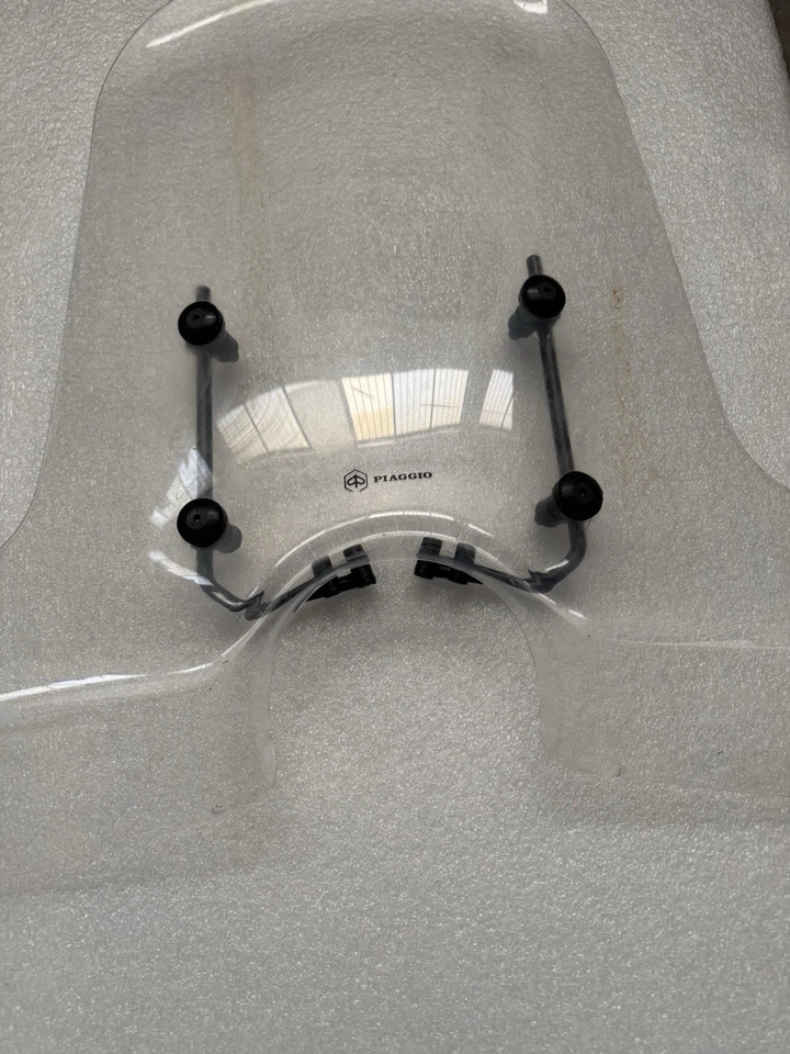 Parabrezza - Paravento Completo Di Staffe - Originale PIAGGIO - Immagine 3 di 4