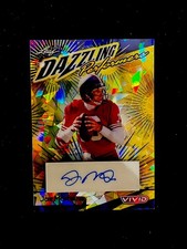 Leaf 2024 Vivid Dazzling Performers DP-JM1 Joe Montana Autograph / 7  Football