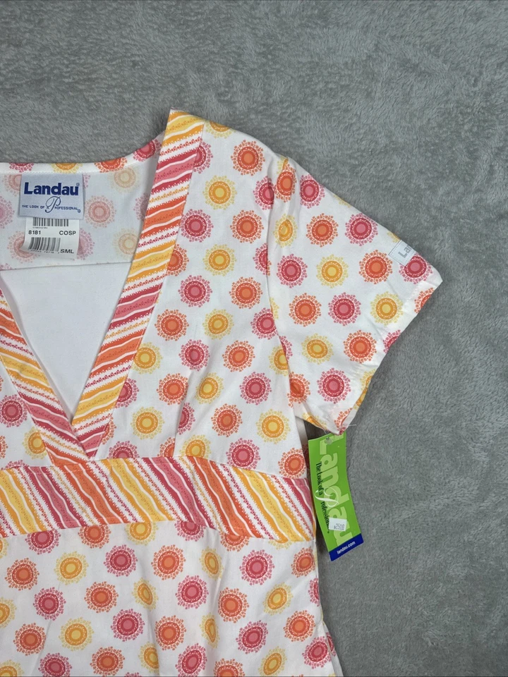 Landau Scrub Women’s Sun V Neck Print Pockets Scrub Top Size Small NWT - Image 2 of 4