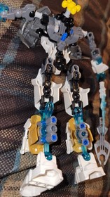 LEGO BIONICLE: Kopaka-Master of Ice (70788) Incomplete