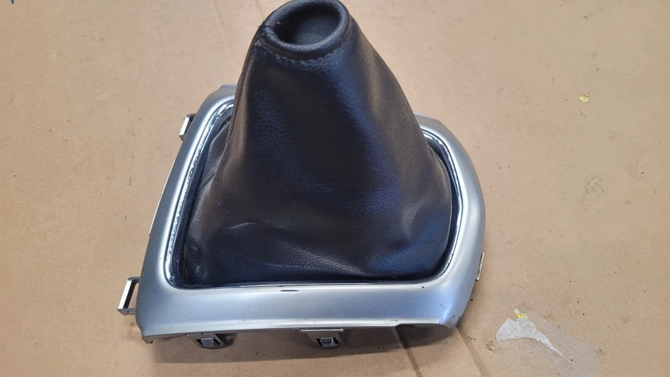 Nissan Qashqai N-Tec J11 2015 radiador deflector de aire 623224EA0A - Imagen 2 de 4