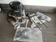 Trend T5E V2 1000W 1/4" Plunge Router Kit 240V With Accessories And Bits
