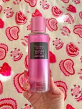 Victoria s Secret Velvet Petals Fragrance Mist 250ml / 8.4 fl oz