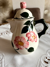 Teekanne, klein,  von Villeroy & Boch,  Motiv Wildrose , handbemalt