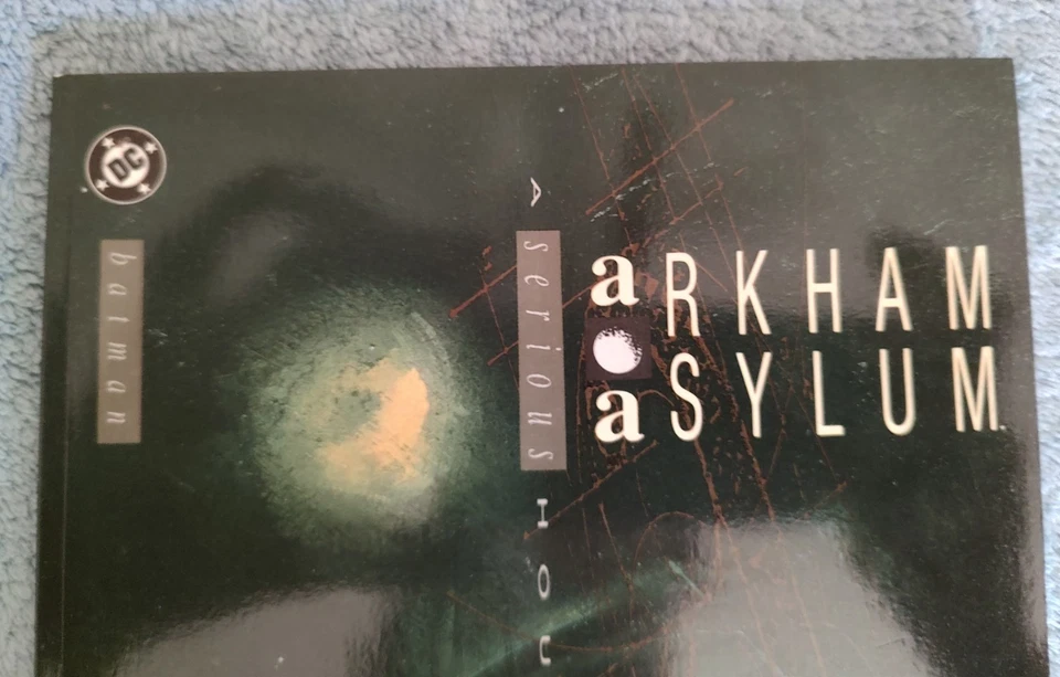 Batman: Arkham Asylum - A Serious House On Serious Earth Graphic Novel DC Comics Foto 3 de 4