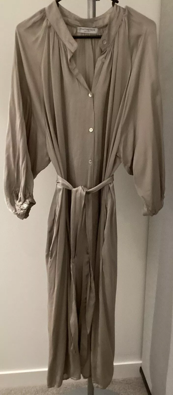 Picture 1 of 4
