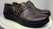 Clarks Collection Cheyn Madi Brown Leather Slip On Shoe Loafer Cap toe Women 5.5