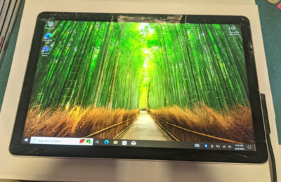 Microsoft Surface Go 2 128GB (Wi-Fi Only) Silver - READ BELOW