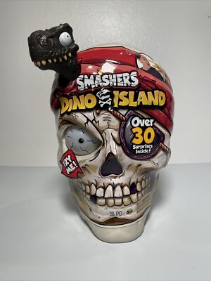 Zuru Smashers Dino Island Giant Skull 32 Piece Adventure Surprise