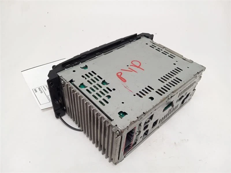 RECEPTOR DE RADIO AM FM compatible con Chrysler Town Country 2003 OEM 05064300AD Foto 4 de 4