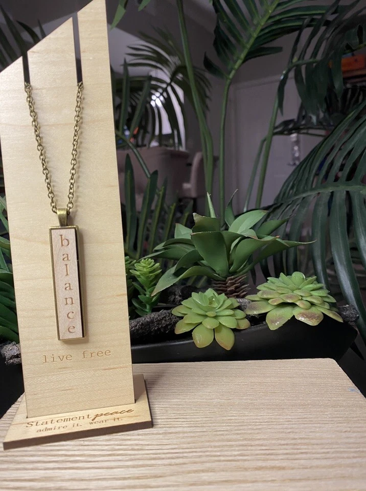 Collar HECHO A MANO EQUILIBRIO ARTESANAL Madera Colgante Declaración Orgánico Ecológico Foto 2 de 2