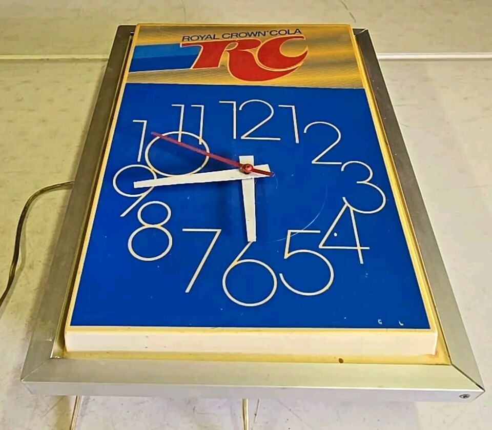Vintage 1982-1985 Royal Crown Cola RC Advertising Lighted Wall