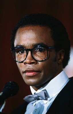 Lightweight Boxing Champion Sugar Ray Leonard 1982 Old Boxing Photo