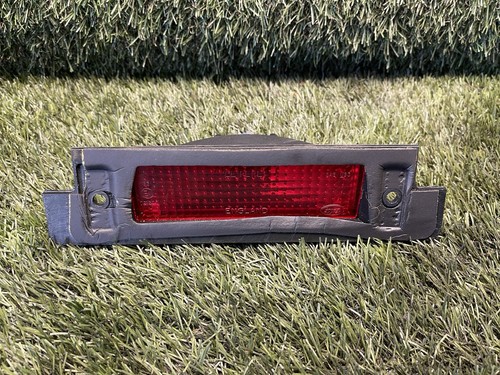 LAND ROVER DISCOVERY 2 TD5 V8 TAILGATE BOOT HIGH LEVEL BRAKE LIGHT TRIM 98-04 - Picture 1 of 2