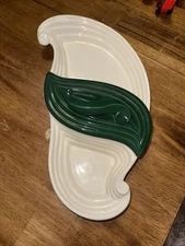  VINTAGE  MIRAMAR OF CALIFORNIA Chip & Dip #742 1957. White and Green 