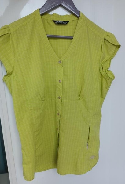 Women Arc'teryx Shirt Green Polyester 40 / L / 48