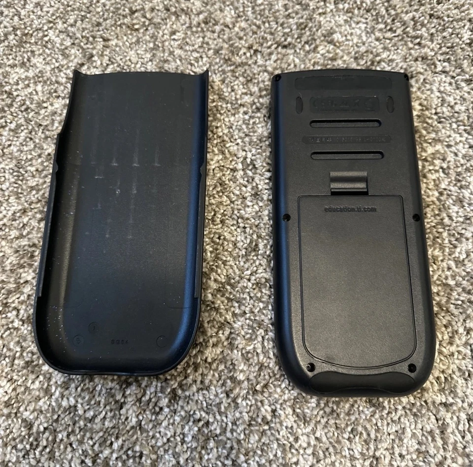 Texas Instruments TI-84 Plus Graphing Calculator W/Cover - Imagen 2 de 3