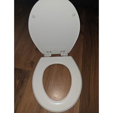 IN BOX Bemis 30015000 Closed Front Toilet Seat - White Mayfair