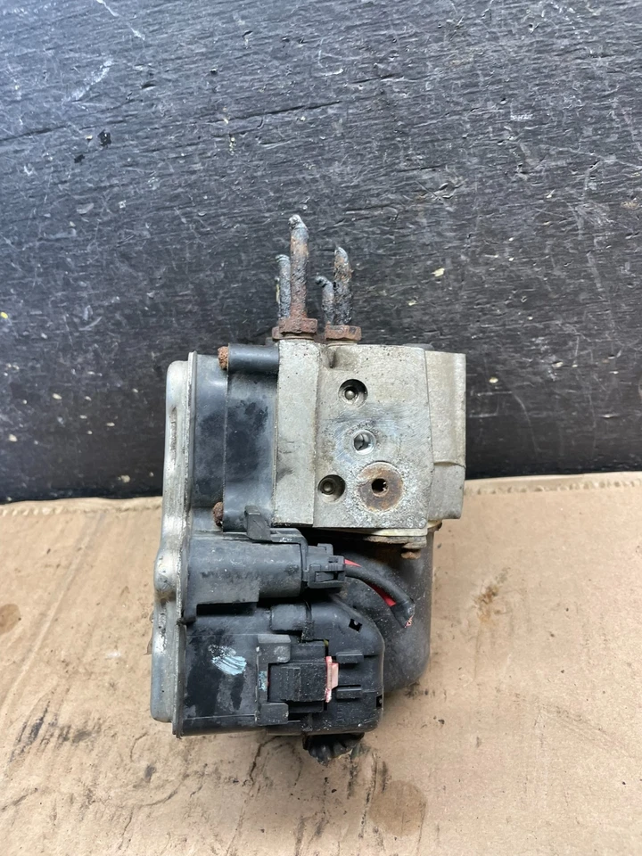 Chevrolet Tahoe 2003 ABS bomba de freno antibloqueo OEM 13451111 OEM T2753 DG Foto 2 de 4