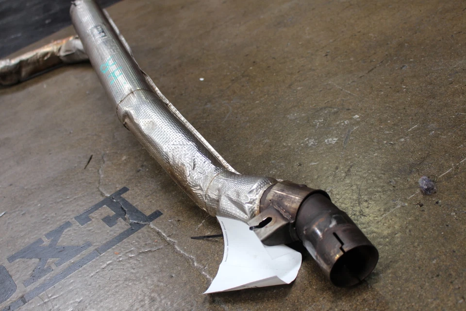 Ferrari 456 M, LH, Izquierdo, Tubo de escape delantero, Usado, P/N 175812 Foto 3 de 4