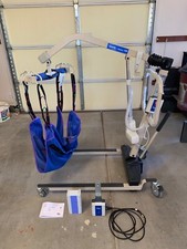Gently used Invacare Power Hoyer lift RPL 450. Power cord and Manuel included.