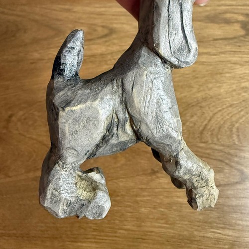 Vtg Wood Hand Carved Howling Dog Primitive Sculpture Figure Art Lt Weight Wood - Picture 9 of 11