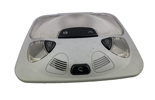 Mercedes Benz C-Klasse W203 Innenraum Dachleselampe Halter A203820