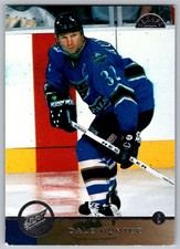 1996-97 Leaf Dale Hunter #56 Washington Capitals Hockey Card