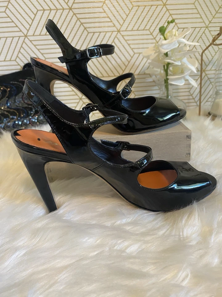 Sandalias Mary Jane Via Spiga para mujer charol negro punta abierta talla 8 M excelentes Foto 3 de 4