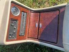 2002-06 Cadillac Escalade Heated And Cooled Cup Holders