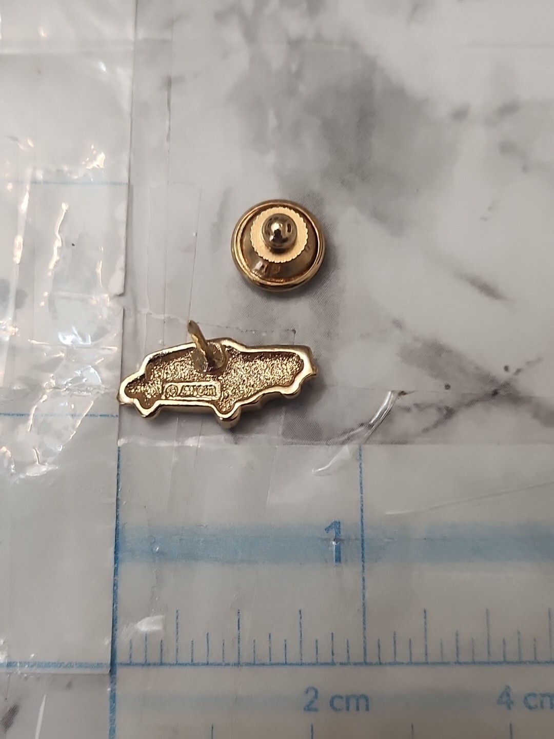 Vintage Avon Antique Classic Car Gold Tone Lapel Pin Hat Lanyard Pins Tie