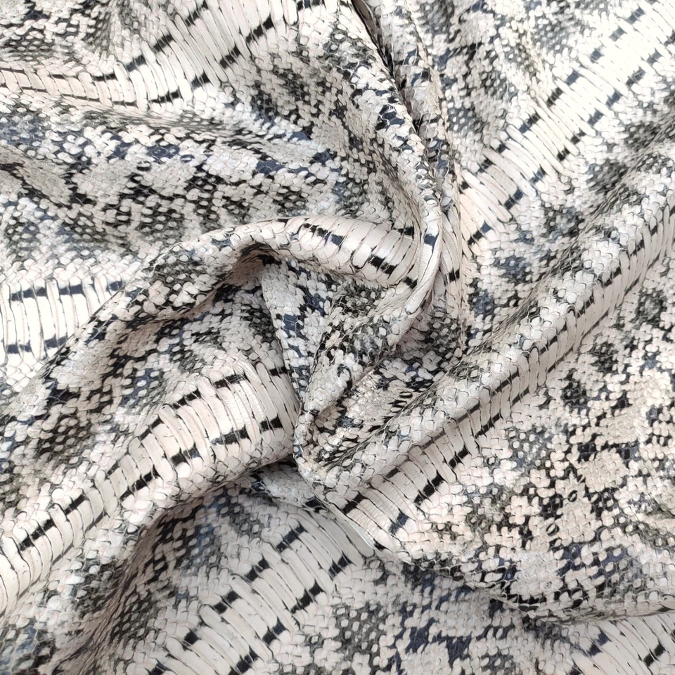 White and black snake embossed soft veg tan italian cow leather hide - Image 2 of 4