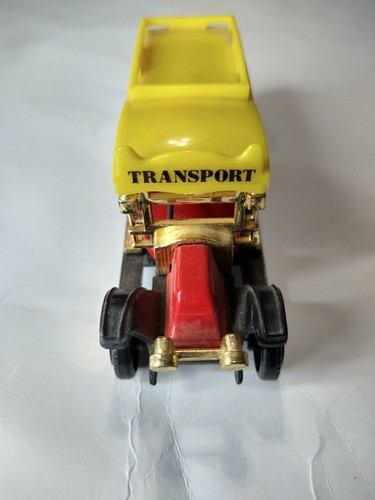 Reader's Digest High-Speed Corgi Pure Mineral Water #501 Diecast & Plastic Car - Picture 3 of 4