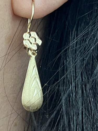 GOLd tearDrop tear drop Earring 14k yellow Dangle Long hang flower 1.35” - Picture 2 of 12