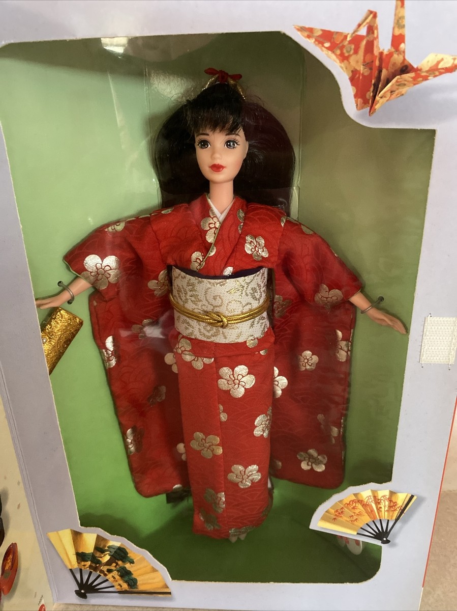 1995 Barbie Happy Year Japanese Doll Mattel #14024 NRFB for