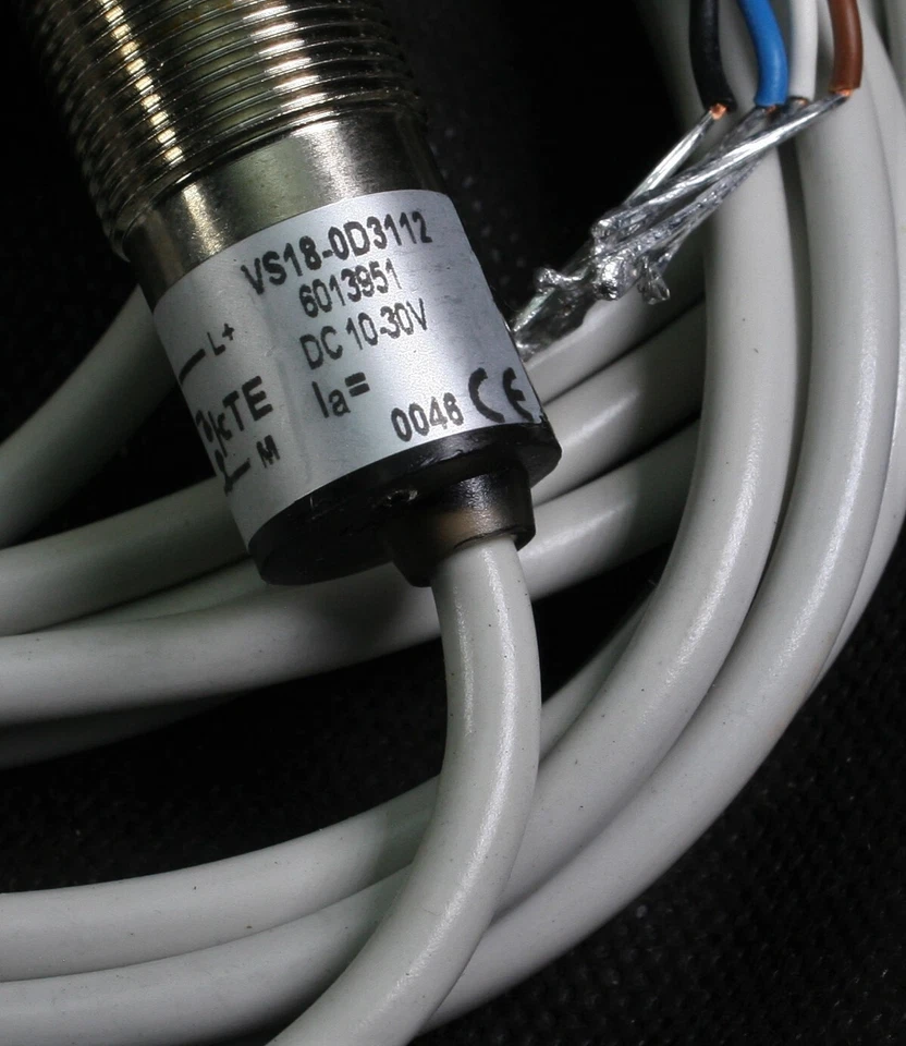 Set of 2 (See Description) - SICK Photoelectric Proximity Sensors DC Italy - Image 3 of 4