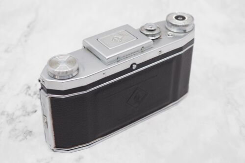 PRAKTIFLEX FX 35 mm TWO cameras One Works - One Parts, 50mm lens, Cases - Picture 5 of 16