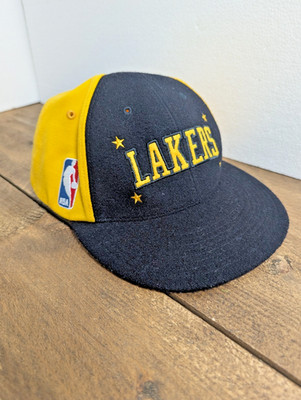 Vintage LA Lakers Team NIKE Cap Pro Swoosh Flex Fitted Medium NBA Wool Blend