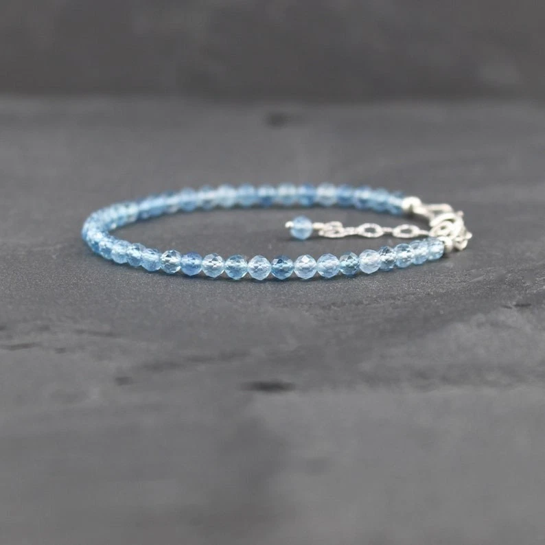 Pulseras redondas facetadas de topacio azul de 2-3 mm con cuentas de curación de hombres y mujeres de 6-8" Foto 4 de 4