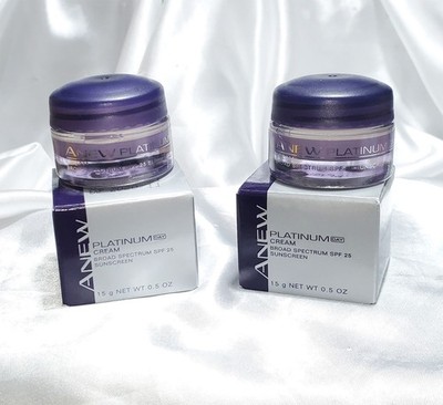 NEW AVON ANEW PLATINUM DAY CREAM BROAD SPECTRUM SPF 25 SUNSCREEN 0.5 OZ LOT OF 2