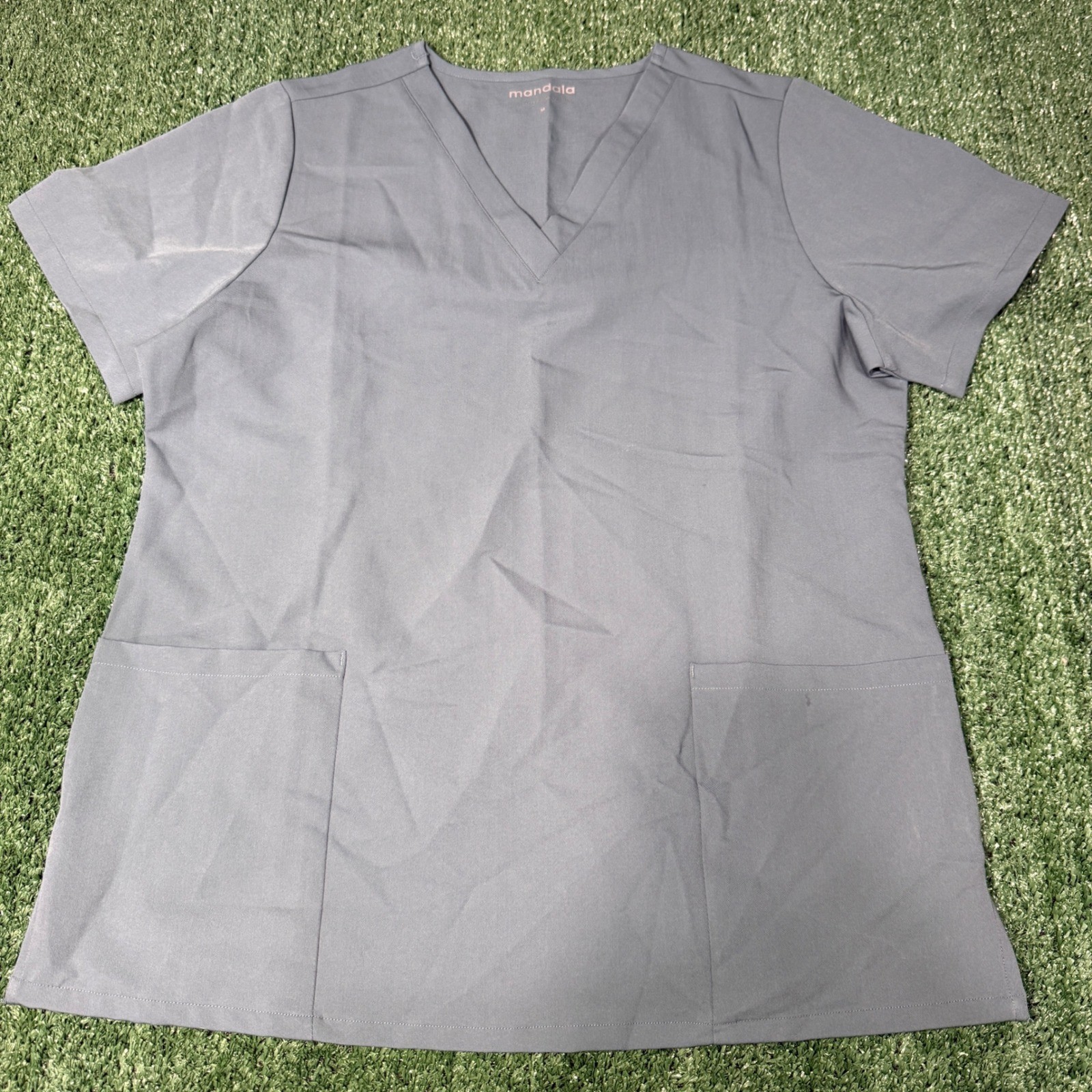 NWOT Mandala Women's Gray V-Neck Scrub Top Short Sleeve Size M Equa Tek Fabric