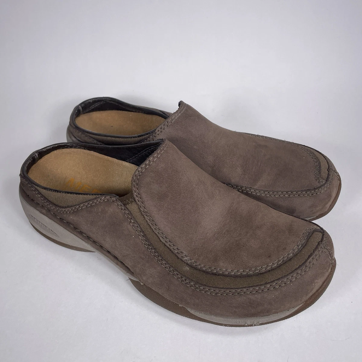 Merrell Leather Upper Clog Comfort Shoes for Women for sale  display picture 1