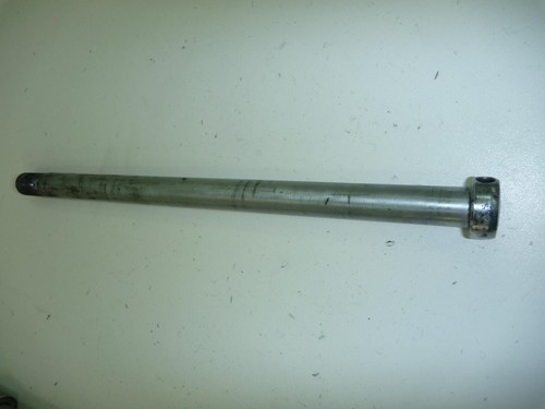 SUZUKI Savage LS650 Hinterachse