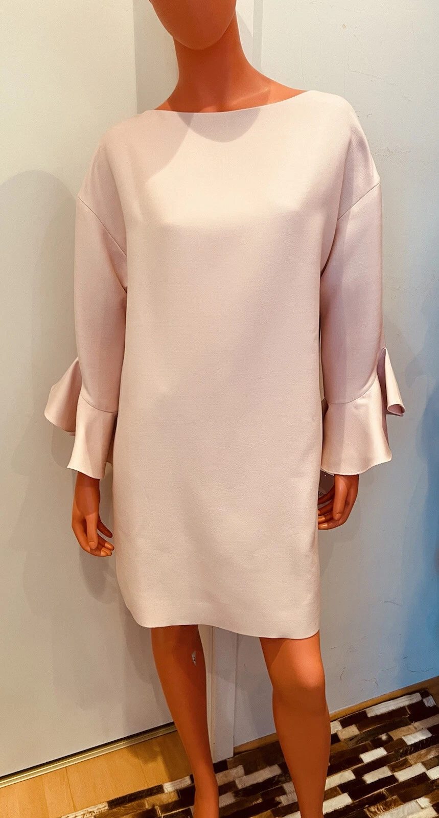 Valentino abito lana con maniche a volant rosa taglia 38 LP: 2.449 EU NUOVO